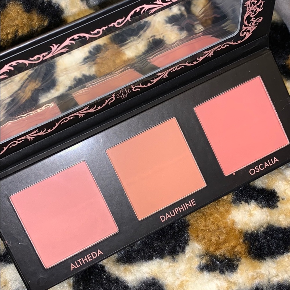 🆕 Lovecraft Beauty 3-pan Blush Palette